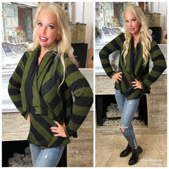 ❤️LAST 1! Open Front Black/Green Knit Sweater! - Picture 4 of 6